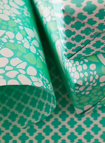 garden-path-gift wrap